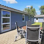 6 Person Holiday Home In Hals 펜션