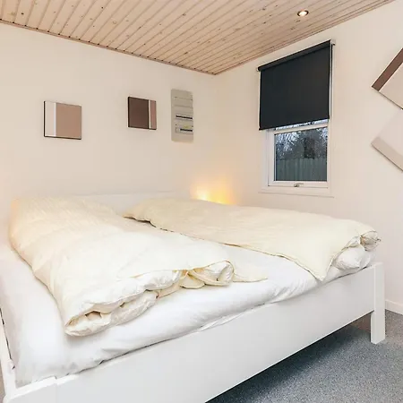 6 Person Holiday Home In Hals 펜션 *